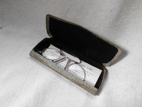 PINCE NEZ GLASSES SPECTACLES within VINTAGE OPTICIANS HARDCASE