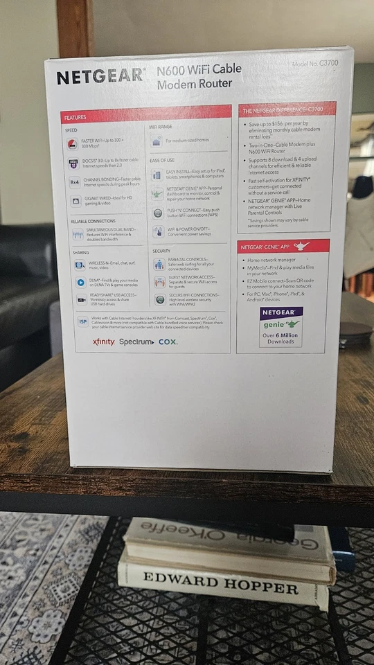 Netgear N600 WiFi Cable Modem Router 802.11n Dual Band Gigabit Model C3700 New! - Image 3 of 4