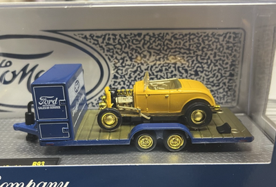 M2 Machines Haulers 1948 FORD PARCEL TRUCK & 1932 FORD ROADSTER