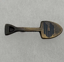 Vintage Shovel Spade Lapel Pin Groundbreaking Construction Tool Unknown Logo