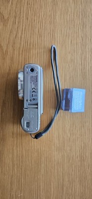 Panasonic LUMIX DMC-TZ3 7,2 MP Digitalkamera - Silber