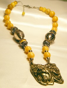 foo dog necklace