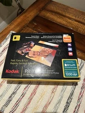 Kodak P811 Personal Photo Scanner w/Cannon     32 GB  SD Card Included