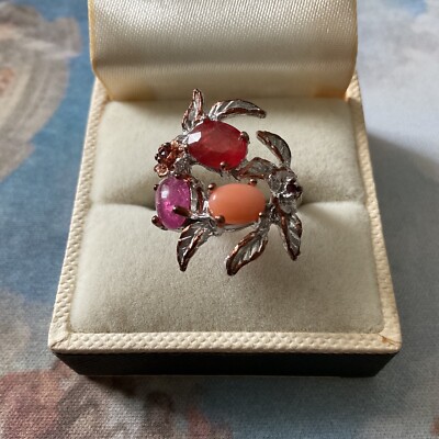 NATÜRLICHER RUBIN, ORANGE SAPHIR, KORALLE, TURMALIN, SILBER, ALTER RING