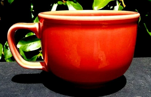 60TH ANNIVERSARY 1996 FIESTA RETIRED PERSIMMON GRANDE CUP / MUG ABOUT 20 OZ. HLC