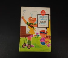 VTG Swift's Premium Creative Cookery Cookbook Home Economist Swift & Co