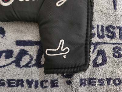 Rare Scotty Cameron/Titleist Bullseye Putter head cover Rare Scotty Cameron/Titleist Bullseye Putter head cover
