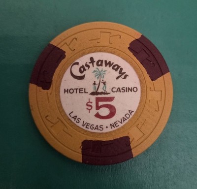 Castaways Casino Las Vegas, NV $5 Casino Chip 1960s Issue ( very minor bubble)