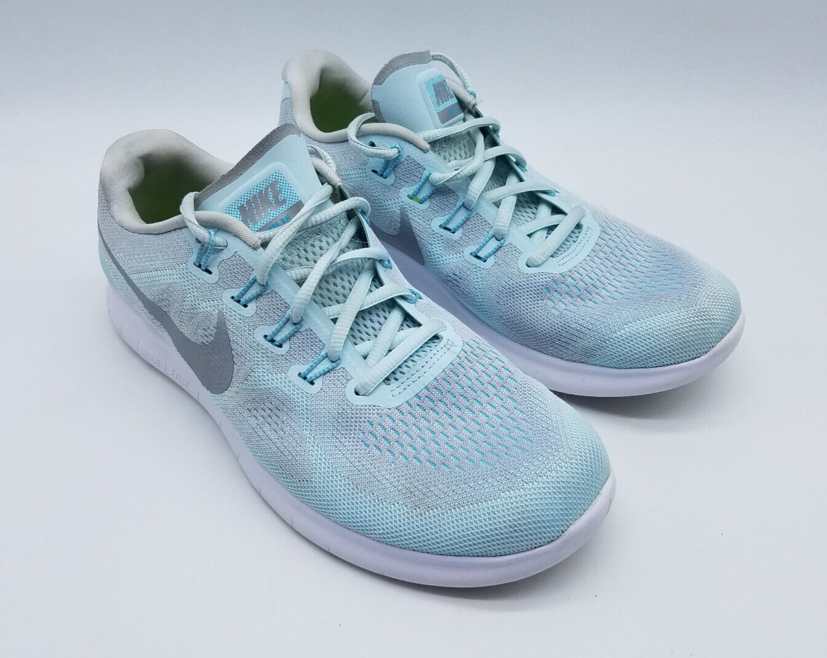 nike running free run trainers in silver