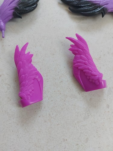 Monster High - Create A Monster CAM - Harpy Girl Wings Hands + Boots - Picture 9 of 9