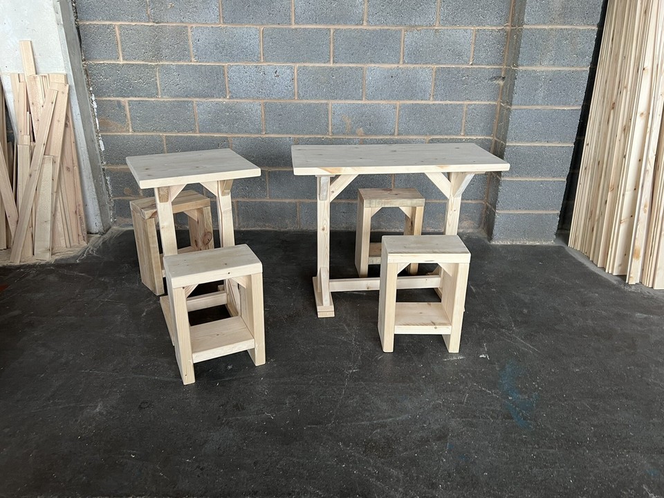 ⭐️⭐️⭐️ Wooden Home Bar Table & Stools, Man Cave, Pub Table, Pub