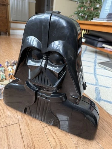 Vintage 1980 Kenner Star Wars Darth Vader Carrying Case + 48  Figures