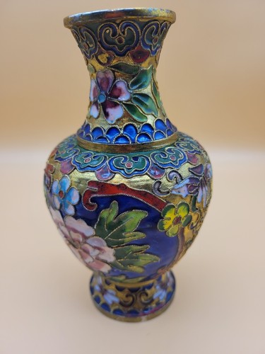 Vaso smaltato cloisonné 6" tono oro fiori rosa - Foto 4 di 11