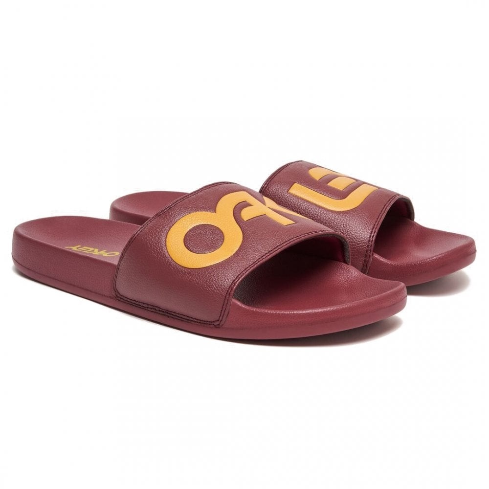 Oakley Oakley B1B Slide 20 - FOF100424-80U - Чугунный красный - 90 4190₽