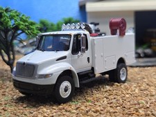 Custom 164 Greenlight Service Bed Truck 4x4 Crane International Ih Farm Ertl