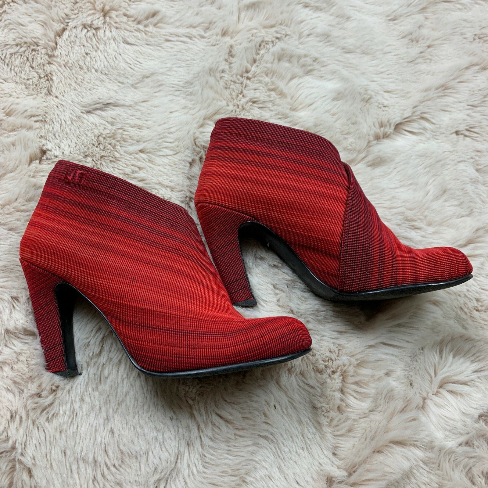 United Nude Dimensione 41 10 Fold Hi Burgundy Coloree Ankle avvioie Ribbed Heel United Nude Dimensione 41 10 Fold Hi Burgundy Coloree Ankle avvioie Ribbed Heel