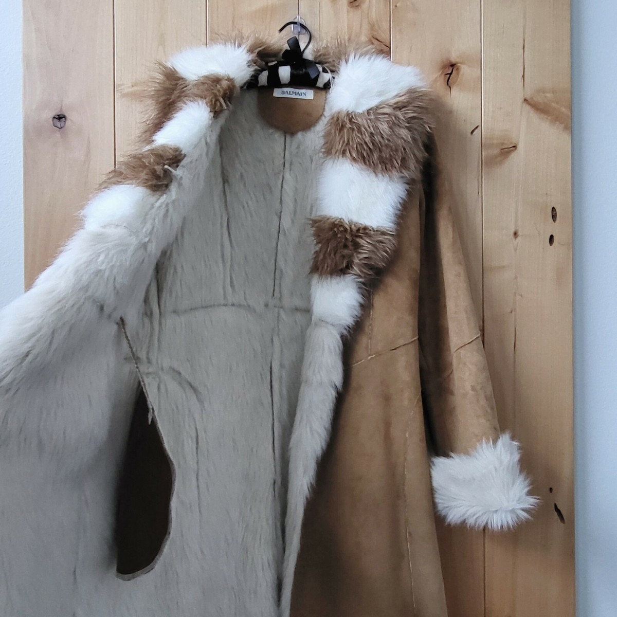 ジャケット・アウター 80s balmain cashmere super long far coat Authentic Vintage BALMAIN Paris Faux Suede Fur Beige Coat 38 FR