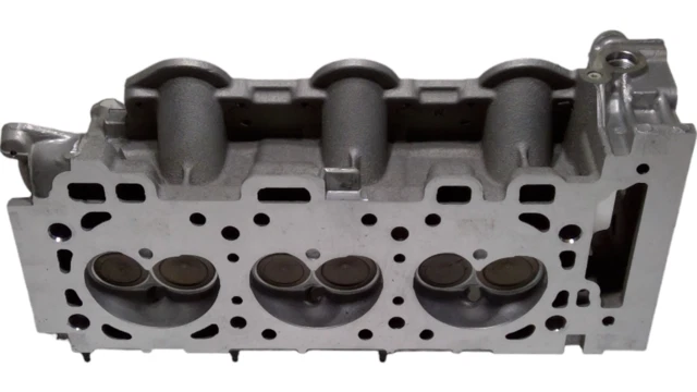 Culata original Ford 7U7Z-6049-BALH CANTIDAD 1 Foto 2 de 4