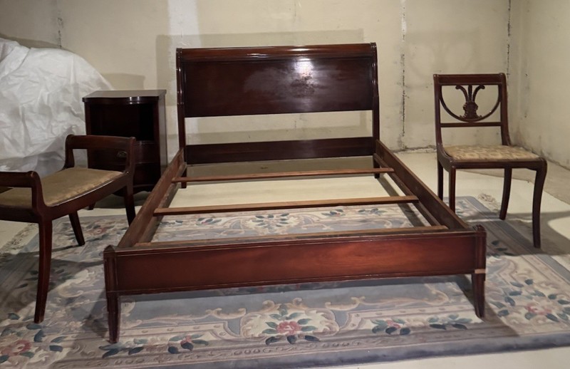 Drexel Travis Court 1940s Antique Mahogany 4-Piece Bedroom Set Bundle