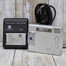 Konica Minolta Dimage XG Camera 3.2MP With Charger