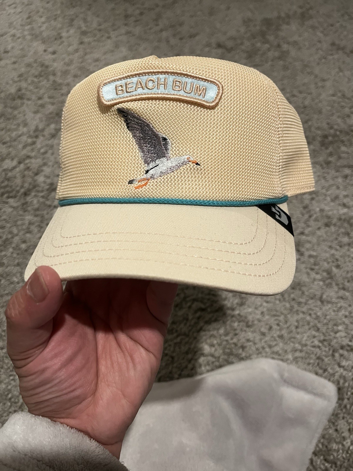 Goorin Bros The Farm Beach Bum Seagull Trucker Hat Sand Beige NWOT