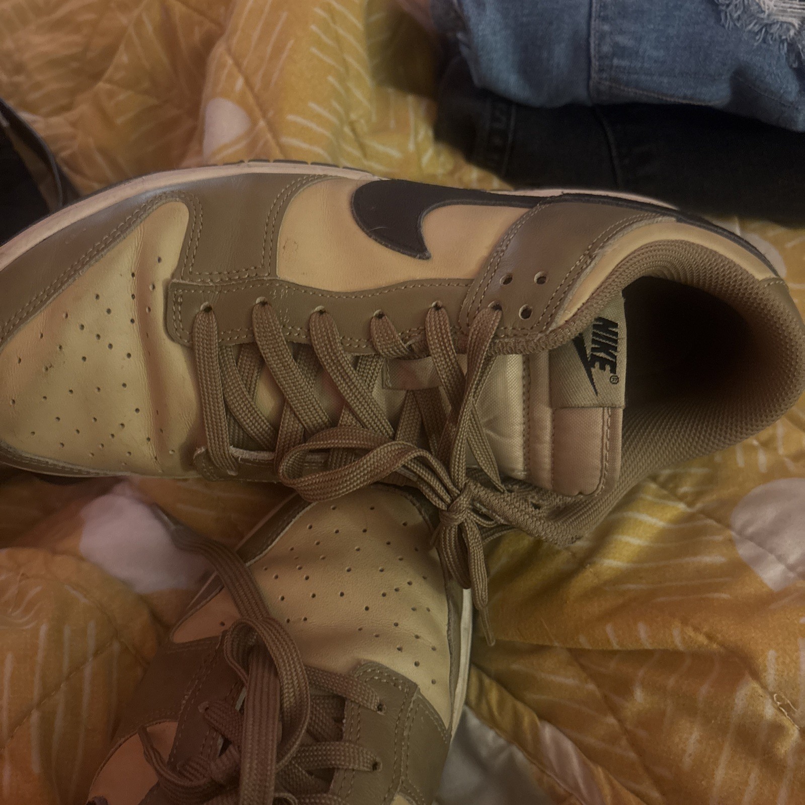 Nike dunks - image 4