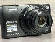 Nikon Coolpix S7000 16MP x20 Zoom Digital Camera Bundle Batteries Charger SD