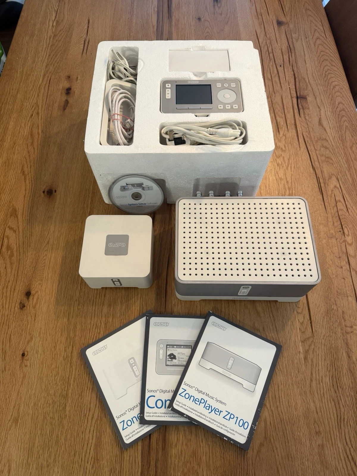 Sonos Bundle BU101 CR100 ZP80 ZP100 Digital Music System Controller & ZonePlayer