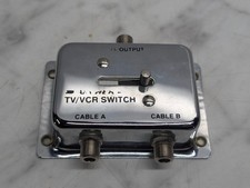 Genuine Archer TV/VCR TV/OUTPUT Cable Switch Splitter With A & B