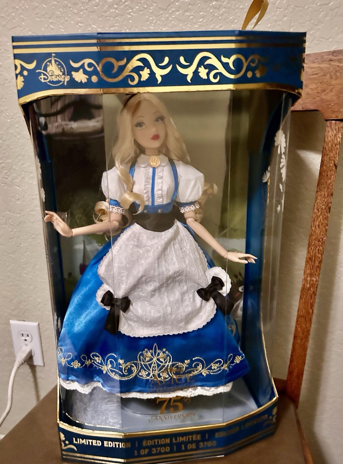 2026 DISNEY ALICE IN WONDERLAND 75th ANNIVERSARY ALICE 16.5” LE Doll **IN HAND**