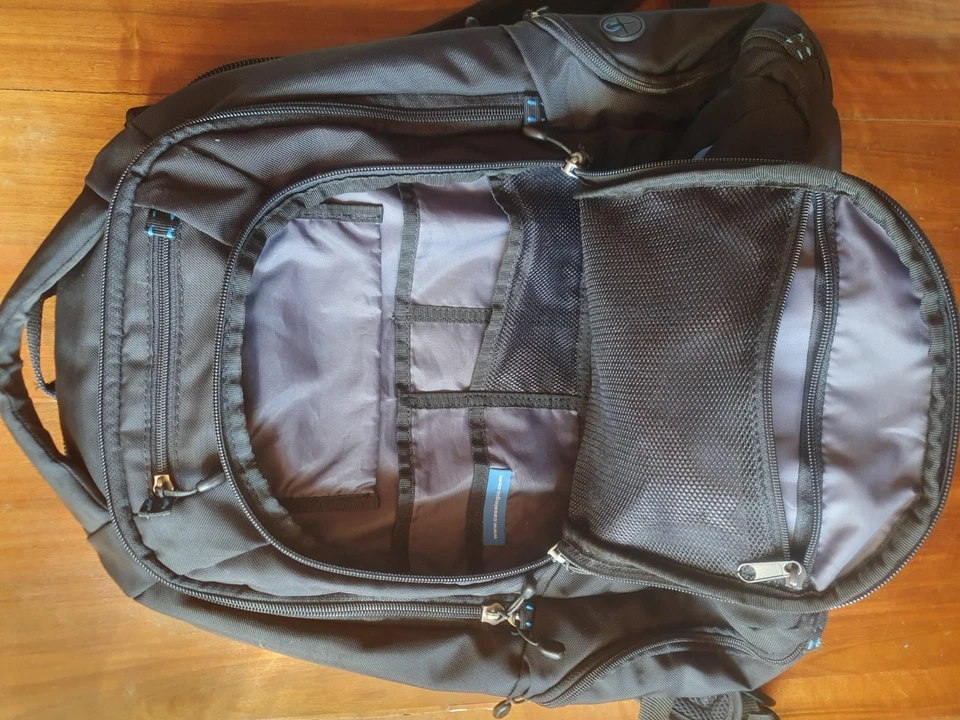 Sac à dos professionel multipoches - Marque Case Logic - Noir - Etat Neuf - Photo 3/4