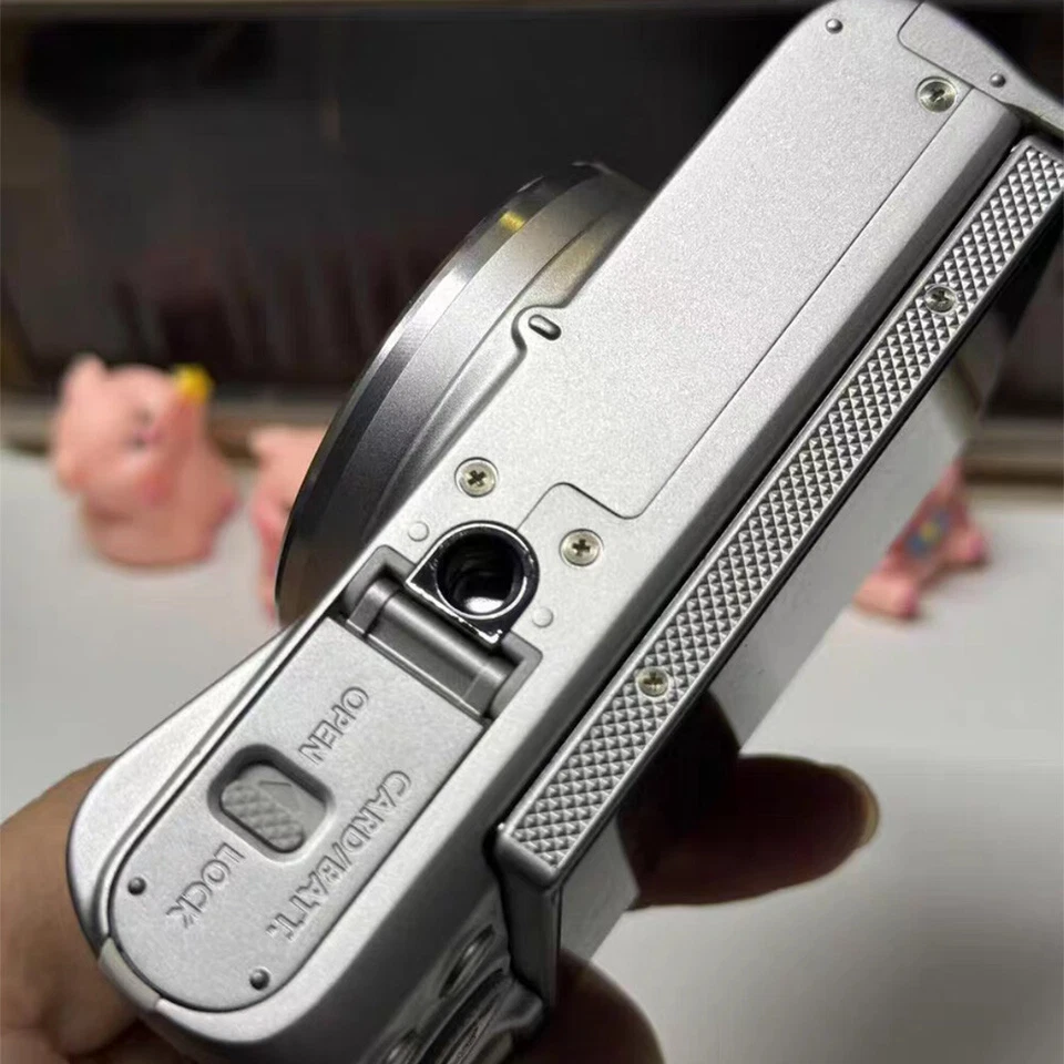 Canon PowerShot SX730 HS 20.3 MP Optical 40x Zoom Digital Camera Silver English - Image 3 of 4