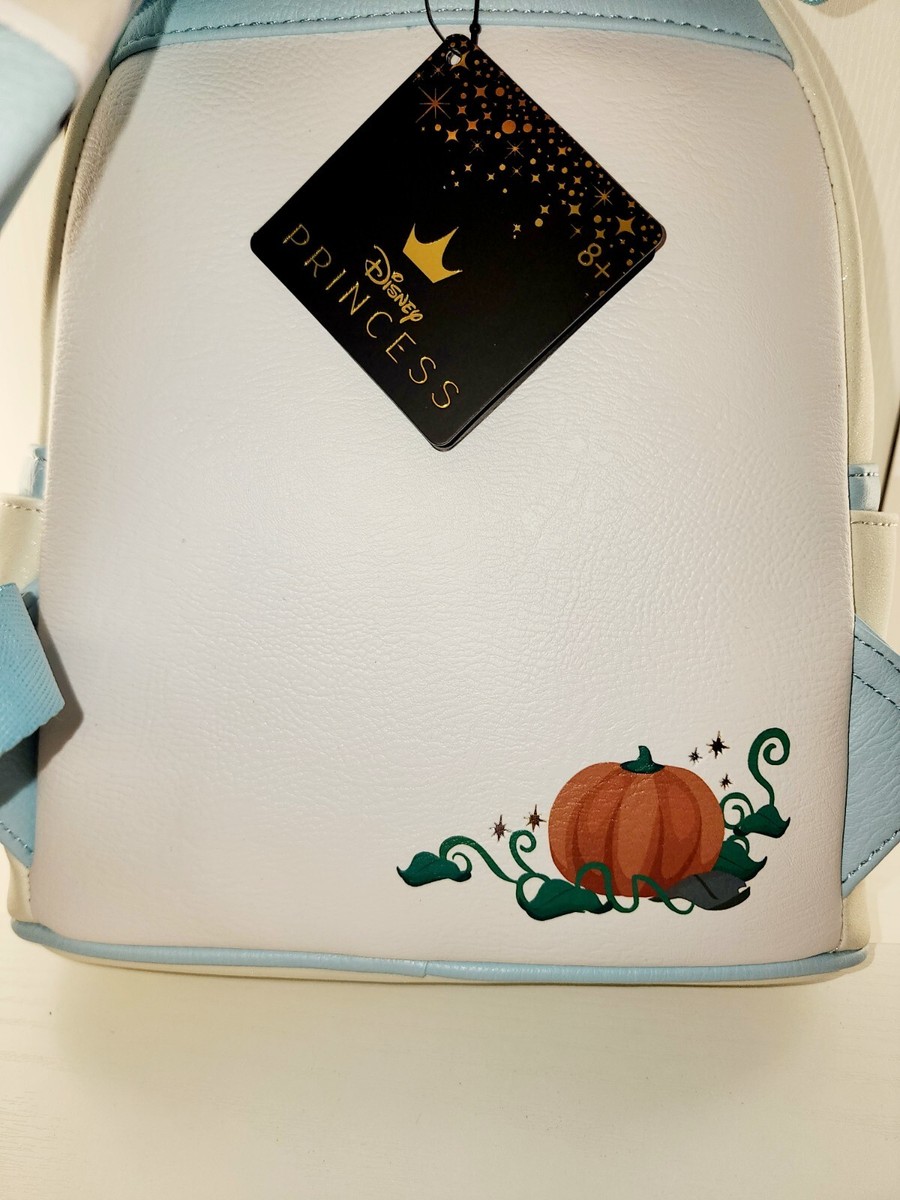 Loungefly Disney Cinderella display picture 1