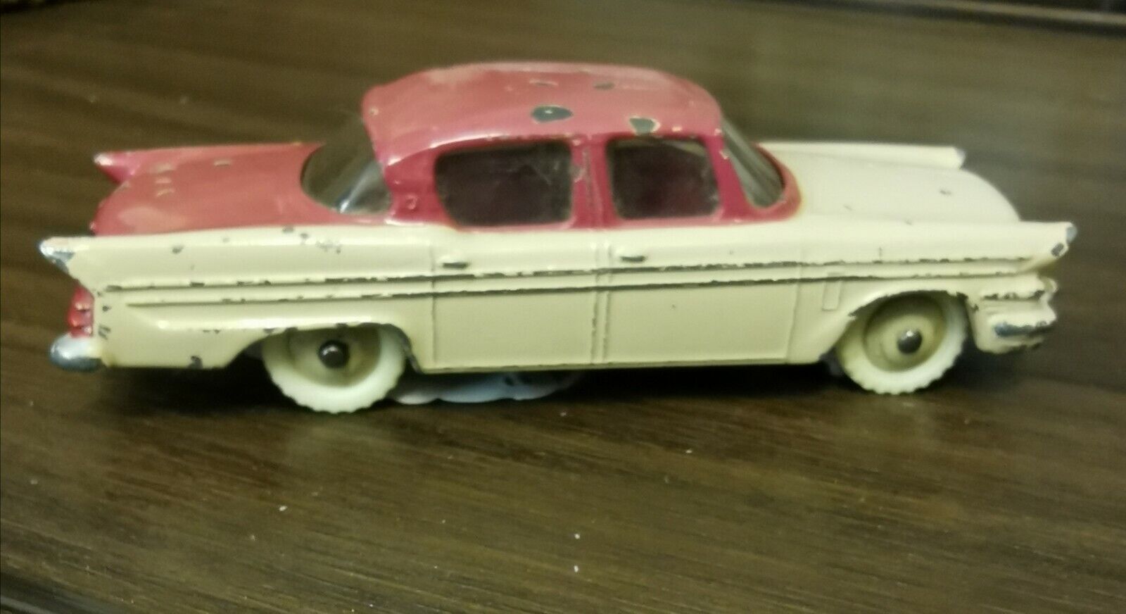 Dinky 180, Packard Clipper - Free Price Guide & Review