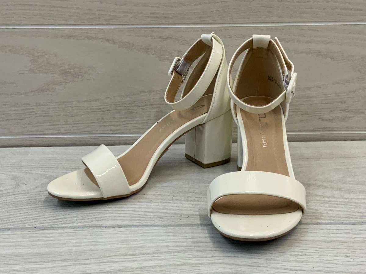 Cl laundry shop jody sandal