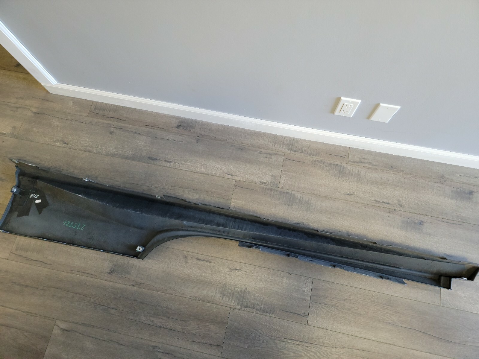 FERRARI 488 GTB PASSENGER RIGHT SIDE ROCKER PANEL OEM 