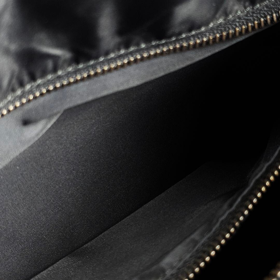 MIU MIU handbag multi-pocket leather black archive vintage MIU MIU handbag multi-pocket leather black archive vintage