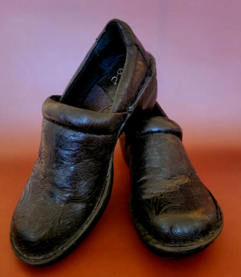 B.O.C. Black Floral Embossed Slip On Clogs w/ Arch Support, Size 6.5M US