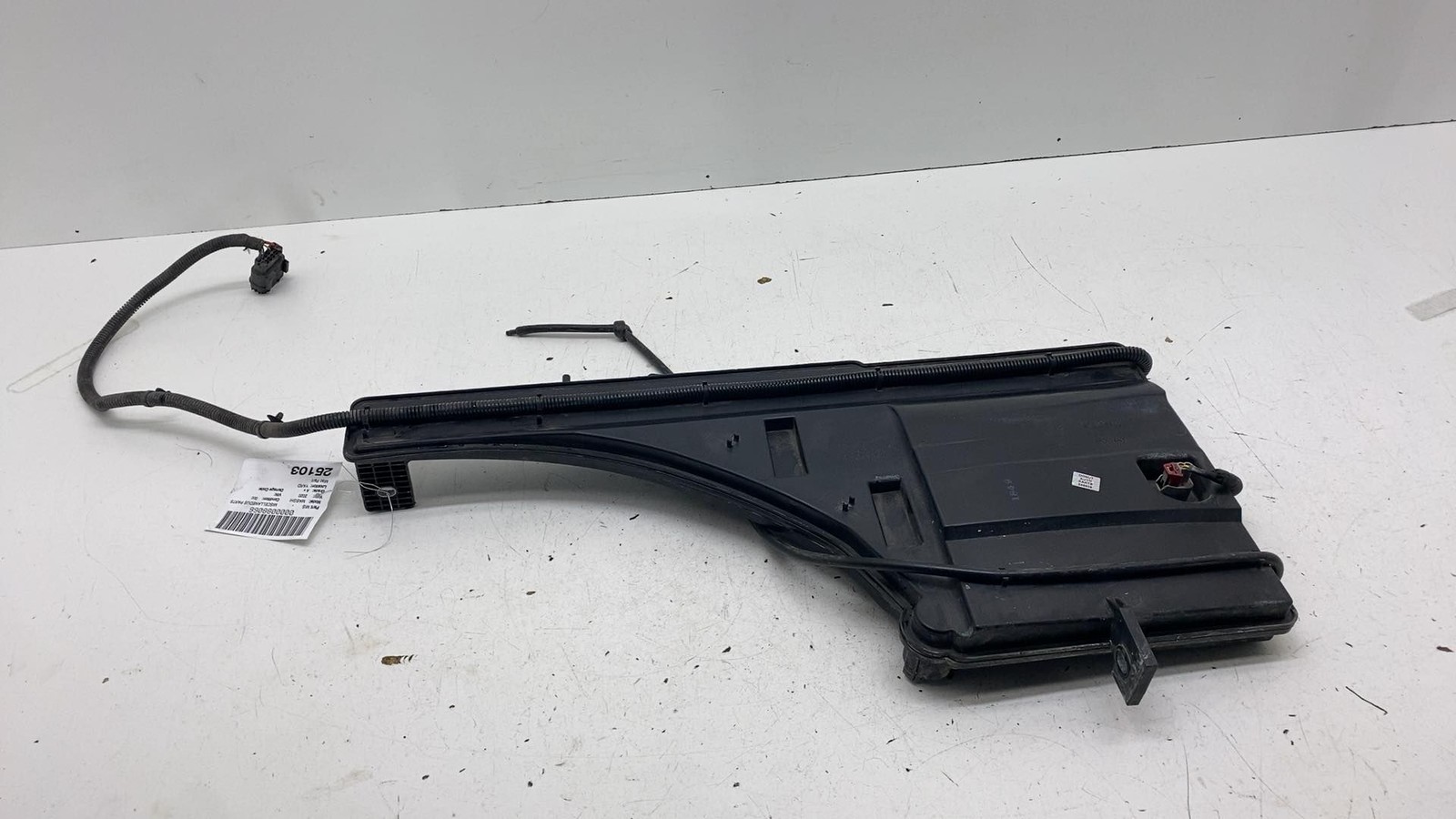 ⭕14-21 Maserati Ghibli Windshield Washer Reservoir Tank Bottle w/ Pump 670105311