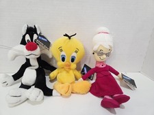 Warner Bros 9" Tweety Bird, Granny Sweet  Sylvester Bean Bag Plush Lot NWT