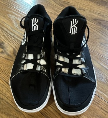 Nike Kyrie Flytrap 5 Men's Low Top Lace-Up Mesh Basketball Sneaker Black/White