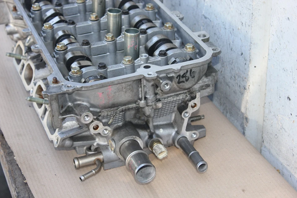 原始设备制造商气缸盖 2010 年丰田 Matrix 1.8 11109310 (371) — 第 2/4 张图片