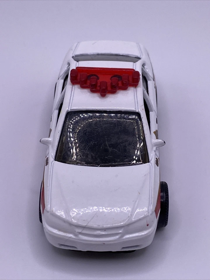 MATCHBOX FIRE CHIEF 2000 Chevrolet IMPALA ~ FIRE-RESCUE ~ UNIT 420 1998 - Image 3 of 4