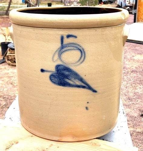 Red wing? Number 5 Crock Birch Leaf