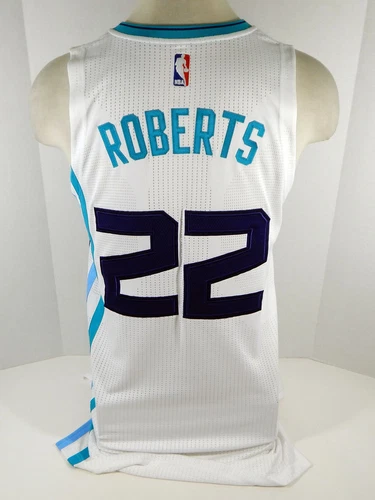 Camiseta blanca emitida por el juego 2015-17 Charlotte Hornets Brian Roberts #22 DP07958 - Imagen 1 de 10