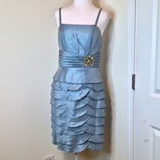 Jessica Howard Women’s Sheath Dress 6 Gray Satin Square Neck Beaded Cocktail