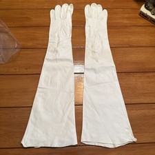 Vintage Women  s Long White Petite Kid Leather Gloves Long France 6-1/2