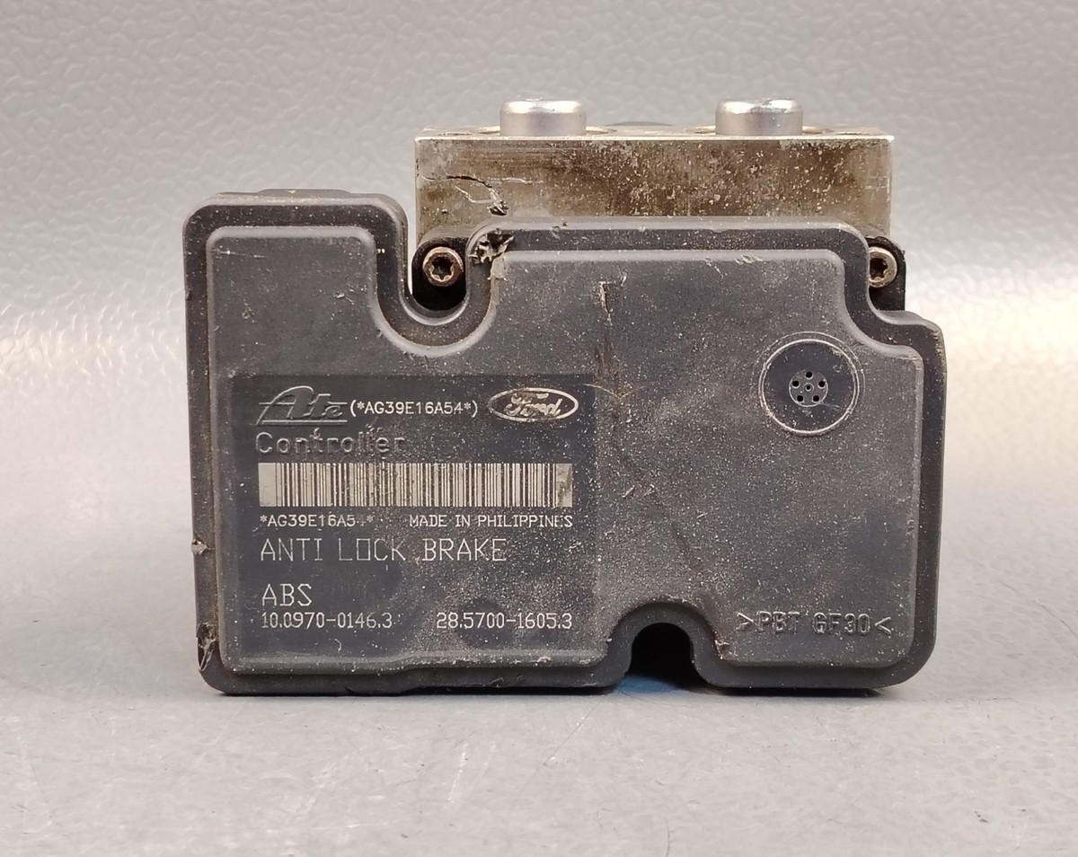 2010 2013 MAZDA 3 AXELA ABS ANTI BRAKE LOCK ACTUATOR MODULE 8V61
