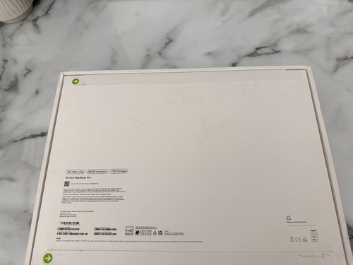 Apple MacBook Pro 16" (1TB SSD, M4 MAX, 48GB Ram) Laptop - Black -RRP £3999 -NEW - Afbeelding 9 van 23