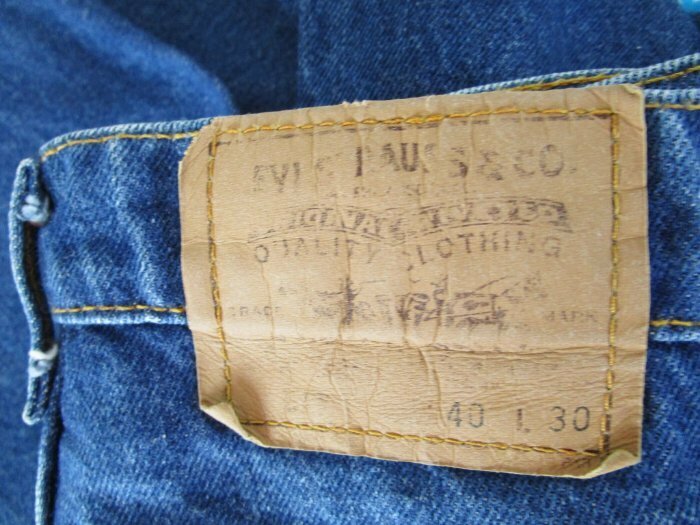 Levis 06-881-0217 オレンジタブ リメイクベスト M Levis 06-881-0217 オレンジタブ リメイクベスト M - メルカリ